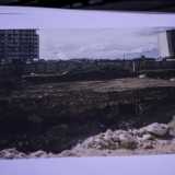 Fotografia scattata nel 1987 da Gaetano Di Monte durante i lavori di costruzione del palazzo: nell'immagine  l'habitat rupestre